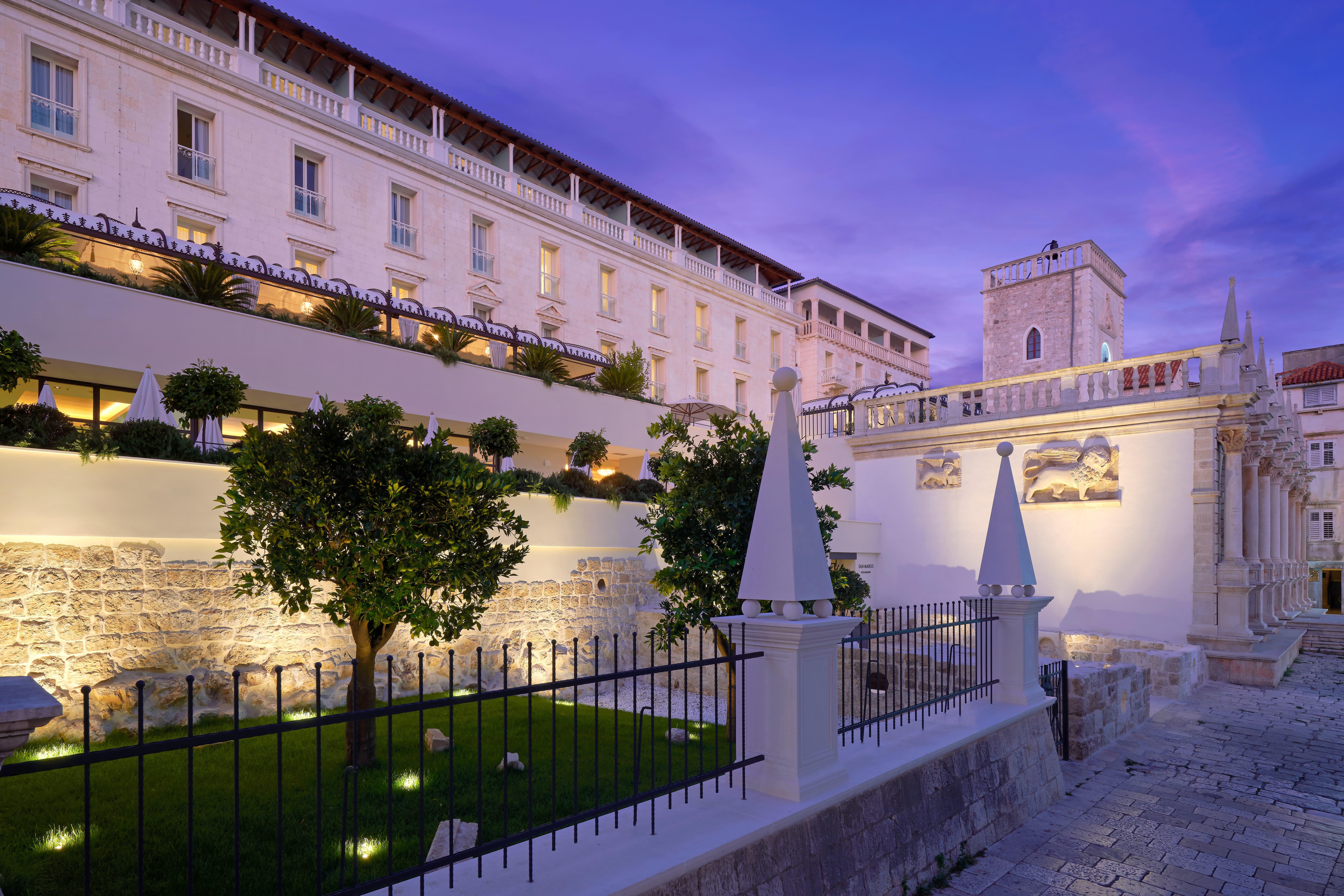 Palace Elisabeth, Hvar Heritage Hotel - The Leading Hotels Of The World Хвар Екстериор снимка